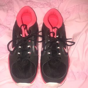 Women’s Nike shoes